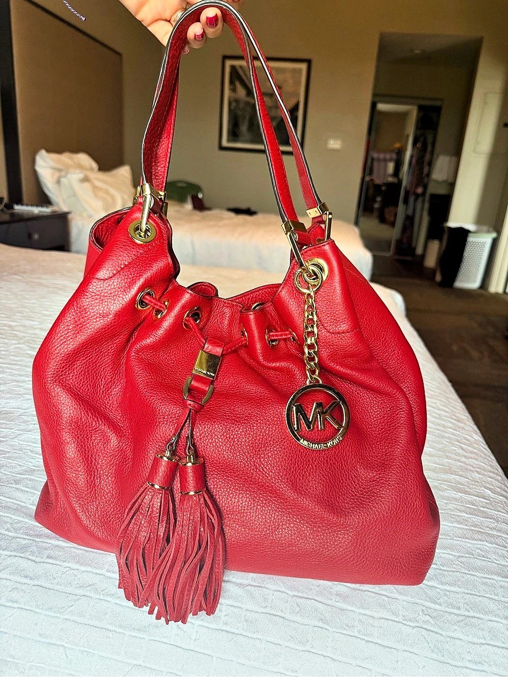 Michael Kors Camden Large Drawstring Shoulder Bag-NWOT Never Carried